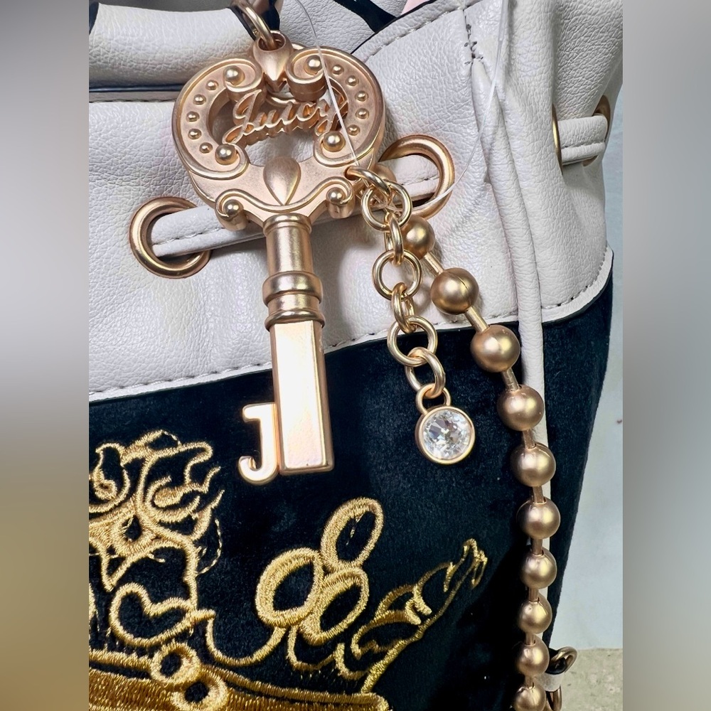 Juicy Couture Key to Juicy Daydreamer with matching wallet!! - Picture 3 of 16